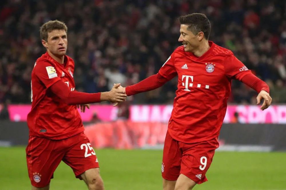  拜仁刷新德甲连胜纪录，南大王统治力依旧  