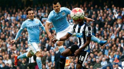  伯恩茅斯顽强逼平曼联，樱桃军团展现保级决心